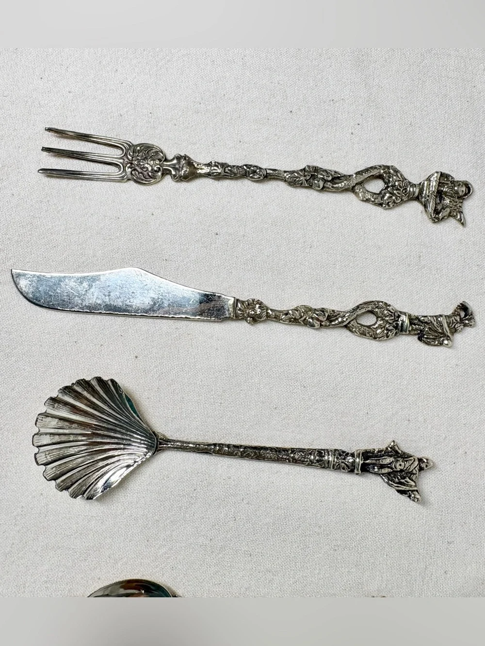 Around the World Shoppers Club Vintage Florentine Serving Set of 6 Nickel Silver